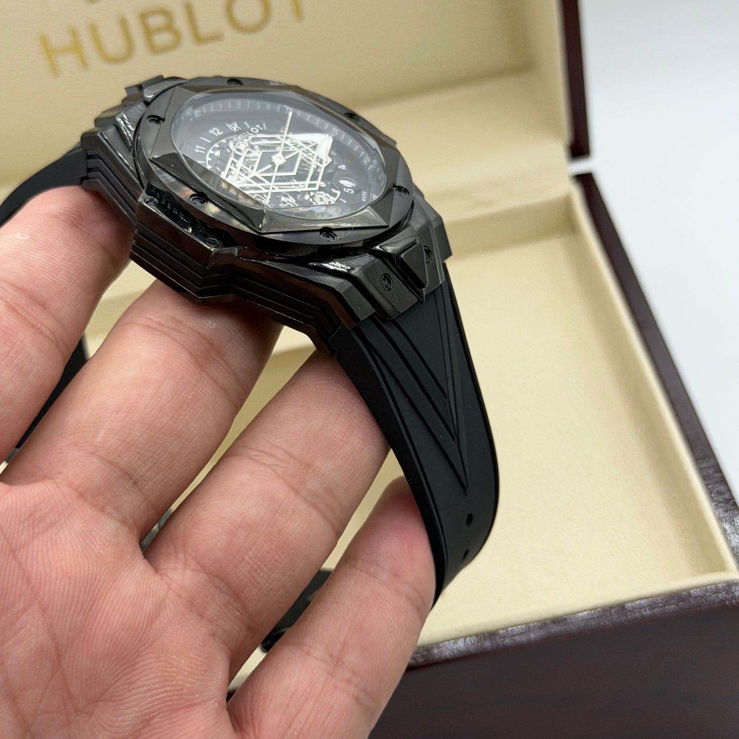 HUB MASTER PLUS WATCH WITH BOX
